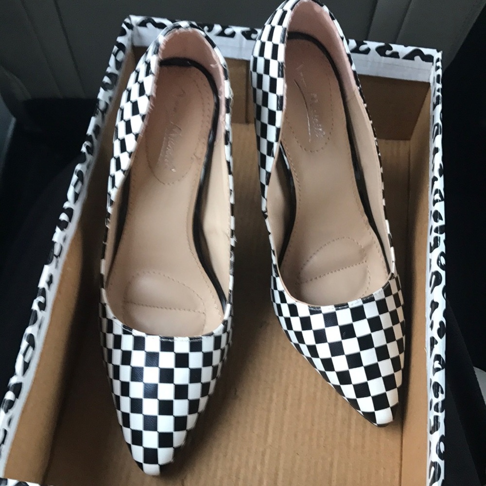 Shoes - Picture 3 of 5